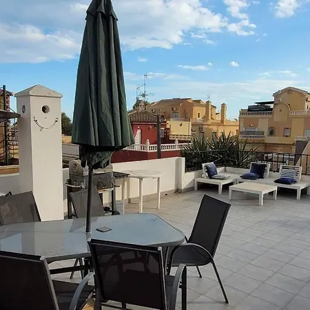 2 Bedroom House In Cabo Roig *